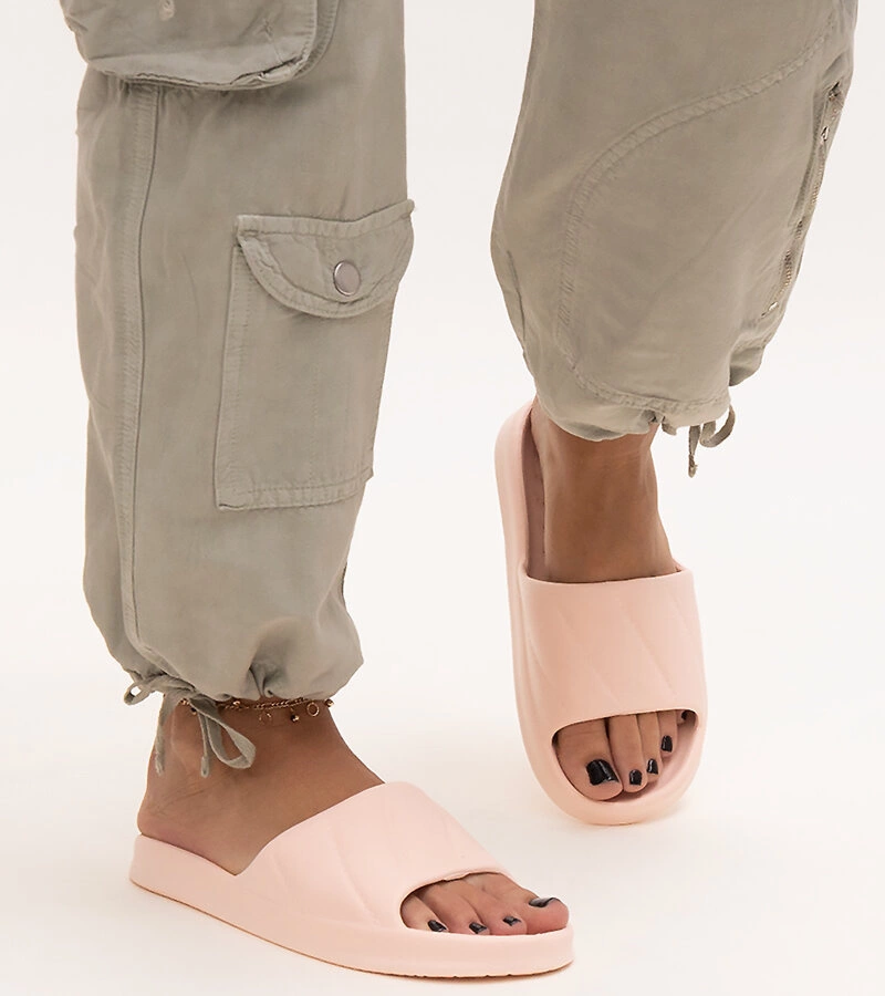 Różowe klapki piankowe Primula