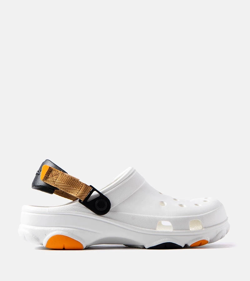 Białe perforowane klapki Crocs