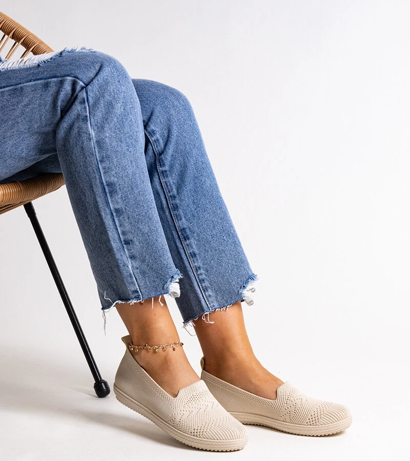 Beżowe wsuwane materiałowe tenisówki Shadhi