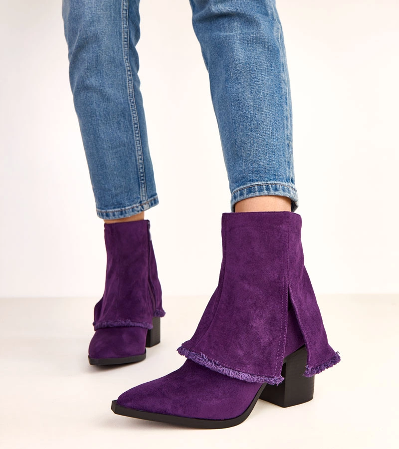 Fioletowe botki na słupku z wywiniętą cholewką Felicia