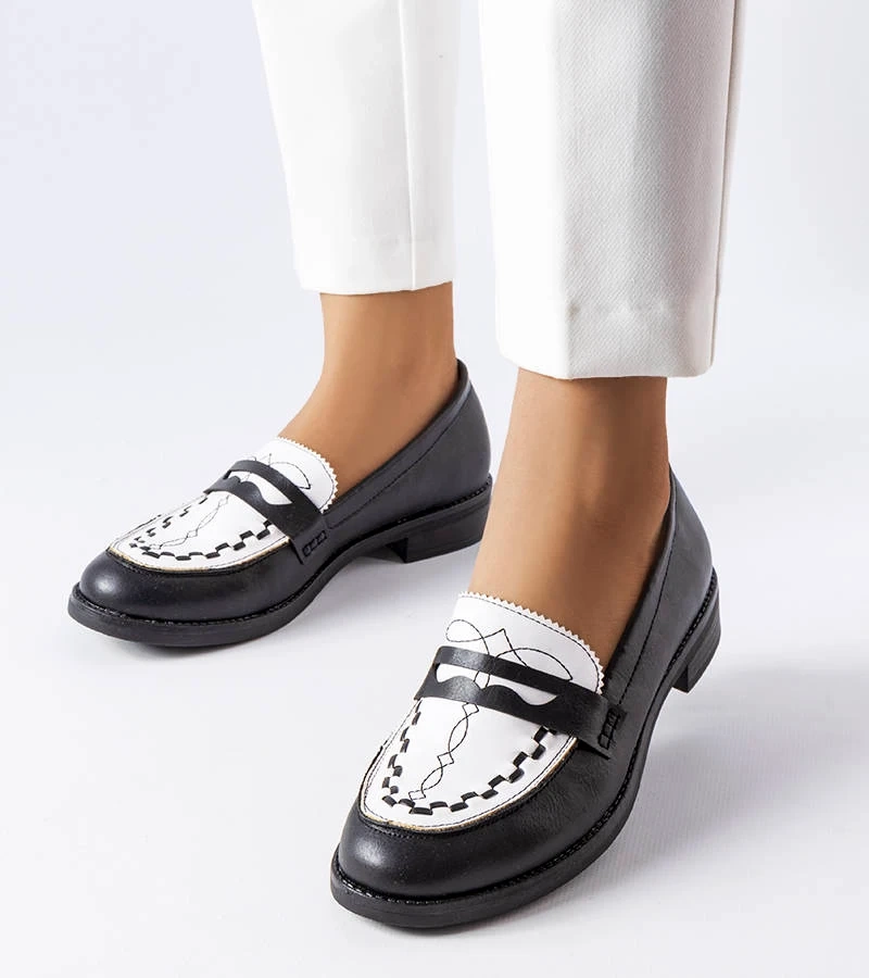 Czarne mokasyny z białą wstawką Galboun