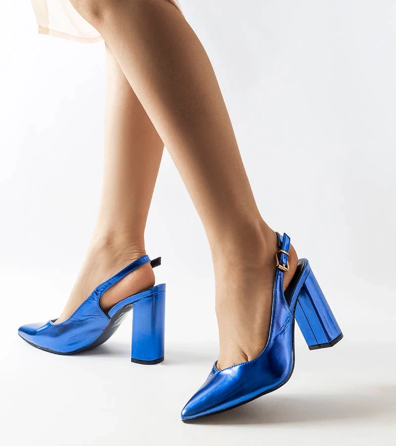 Granatowe czółenka z odkrytą piętą Wechsler