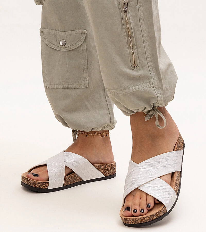 Kapki na korkowej podeszwie z połyskiem Ribera