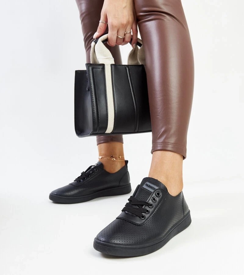 Czarne trampki eko-skórzane Yusra