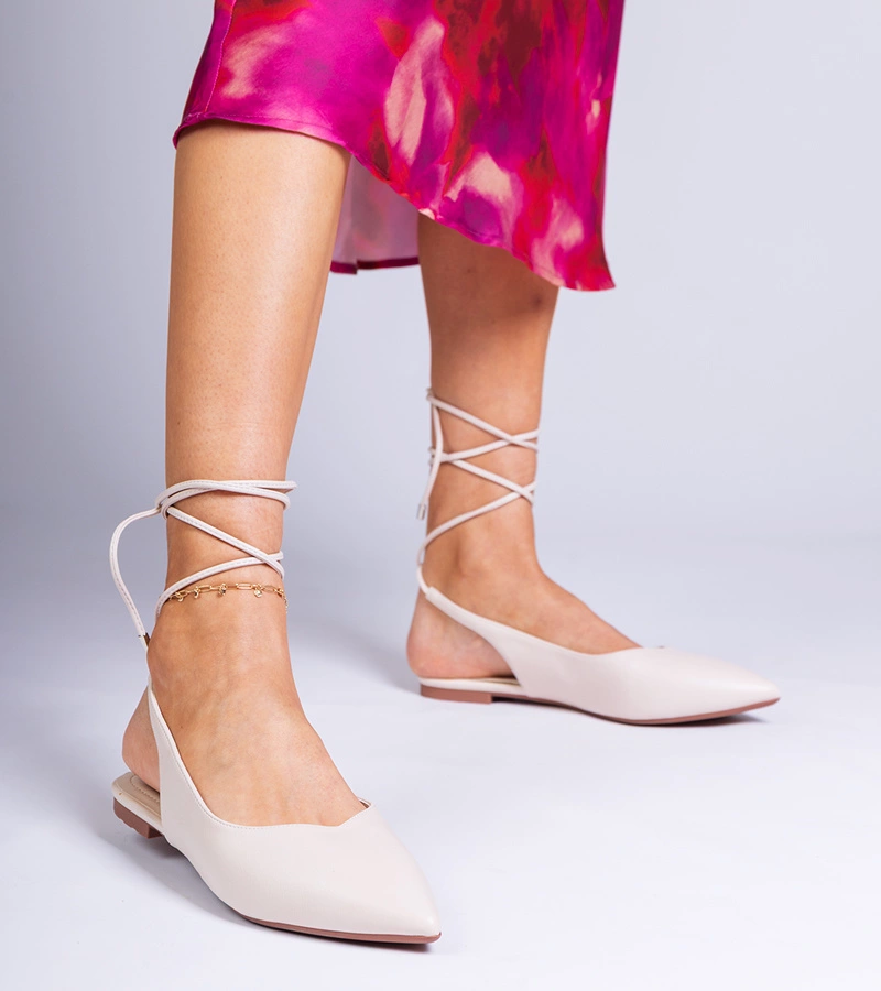 Beżowe czółenka na płaskim obcasie z ekoskóry Terry