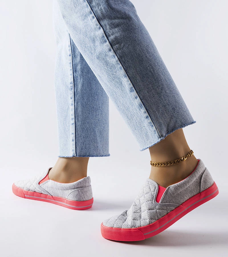 Szare pikowane tenisówki wsuwane Balsamo