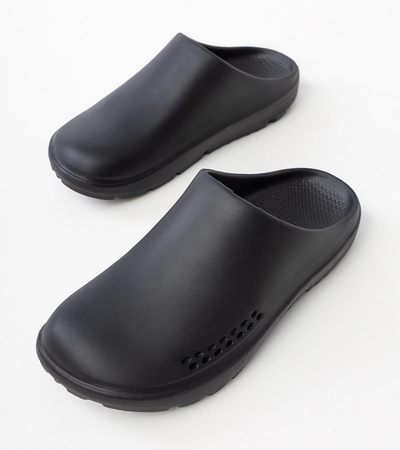 Czarne klapki męskie zabudowane Arnos