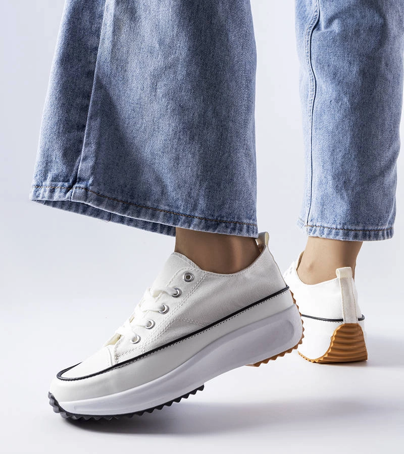 Białe sportowe trampki na platformie McKeylor