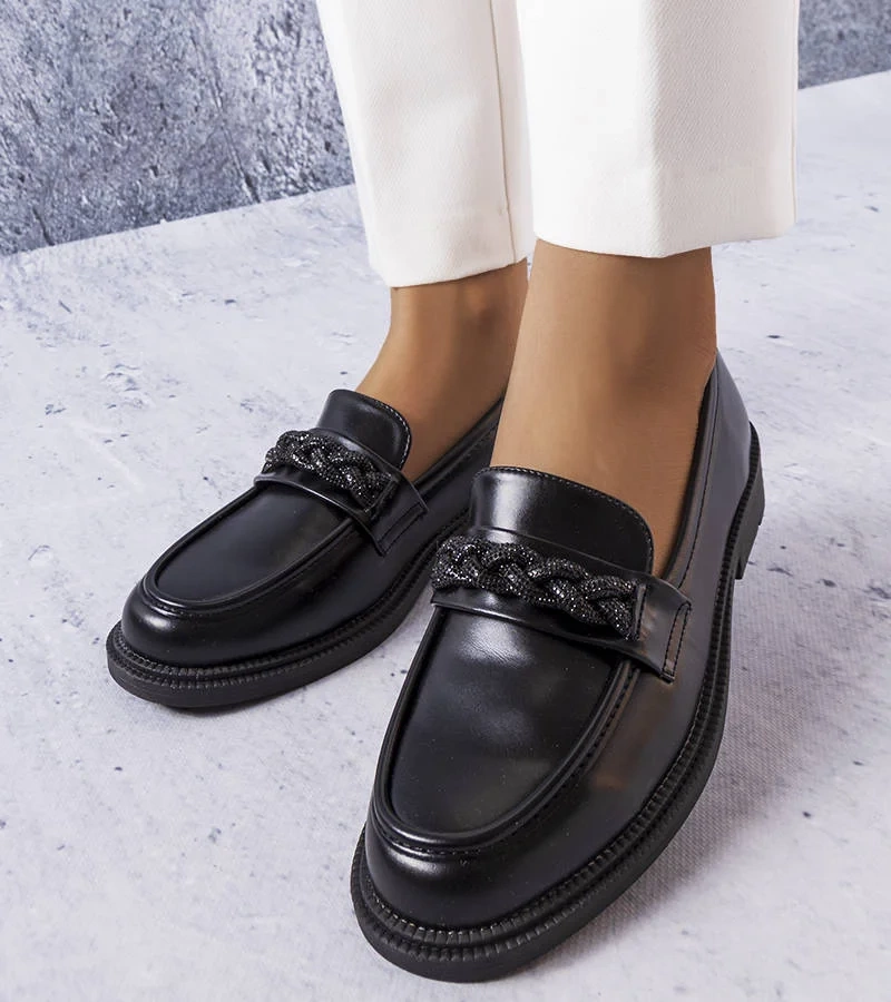 Czarne eleganckie mokasyny z cyrkoniami Colette