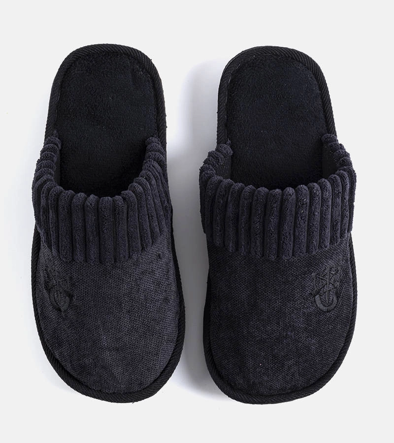 Czarne kapcie męskie Lesseps