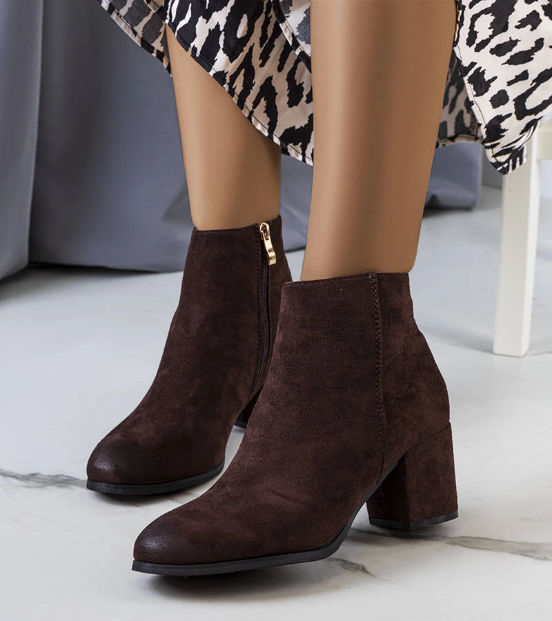 Brązowe botki na słupku Silas