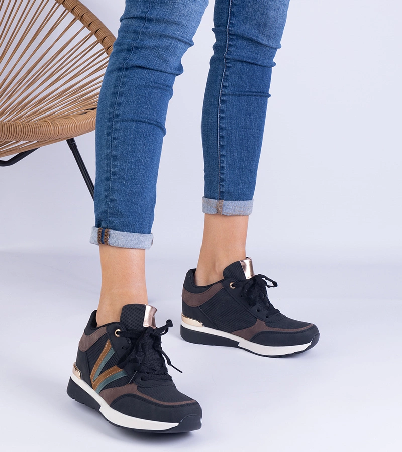 Czarne sneakersy damskie na ukrytym koturnie Ninella