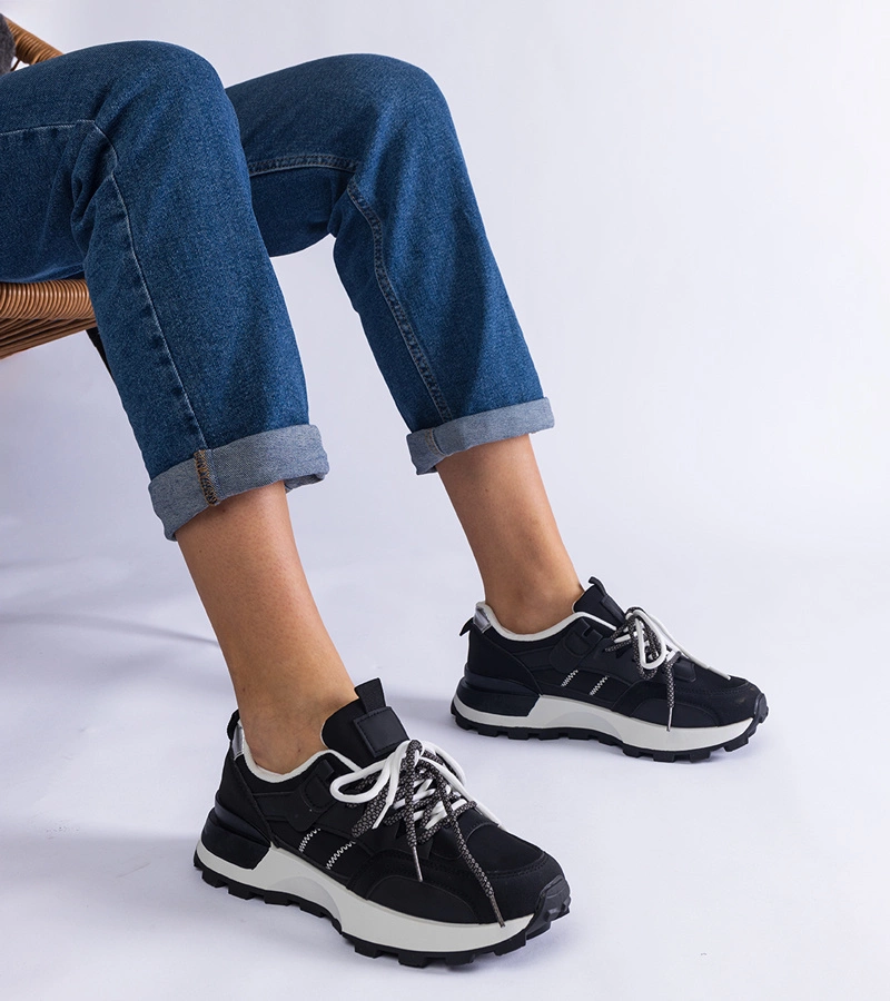 Czarne sportowe damskie sneakersy Adalia