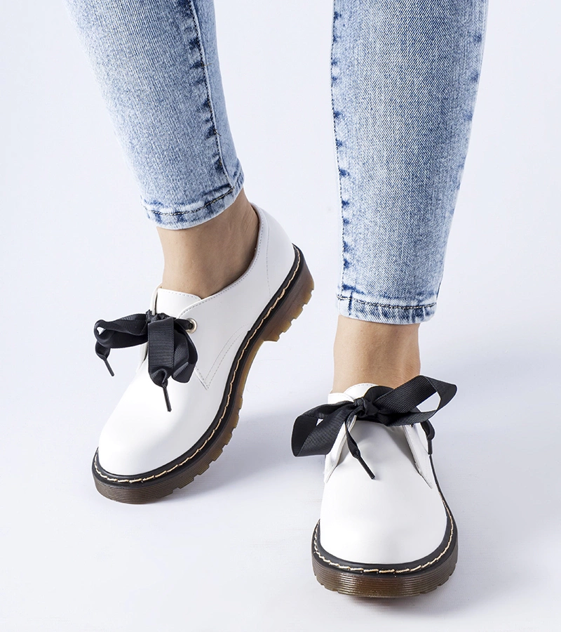 Białe półbuty wsuwane eko skóra Rodriguez