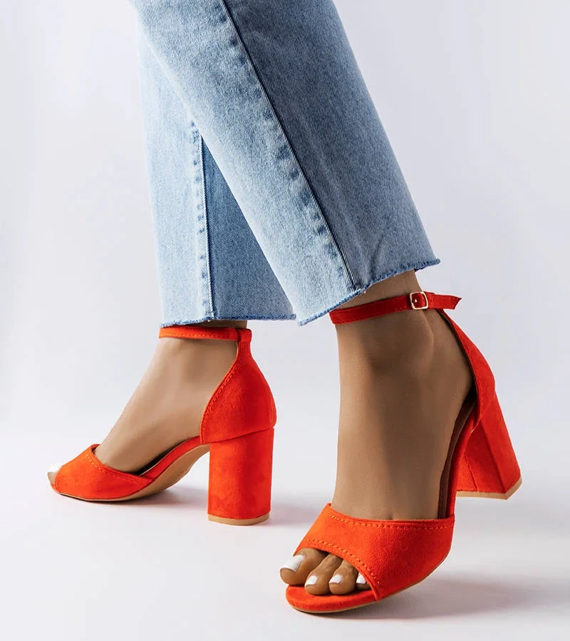 Pomarańczowe sandały na słupku Diasha