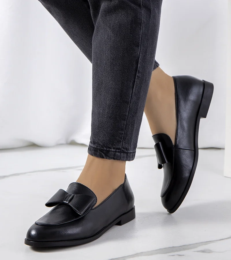 Czarne damskie półbuty Hoge