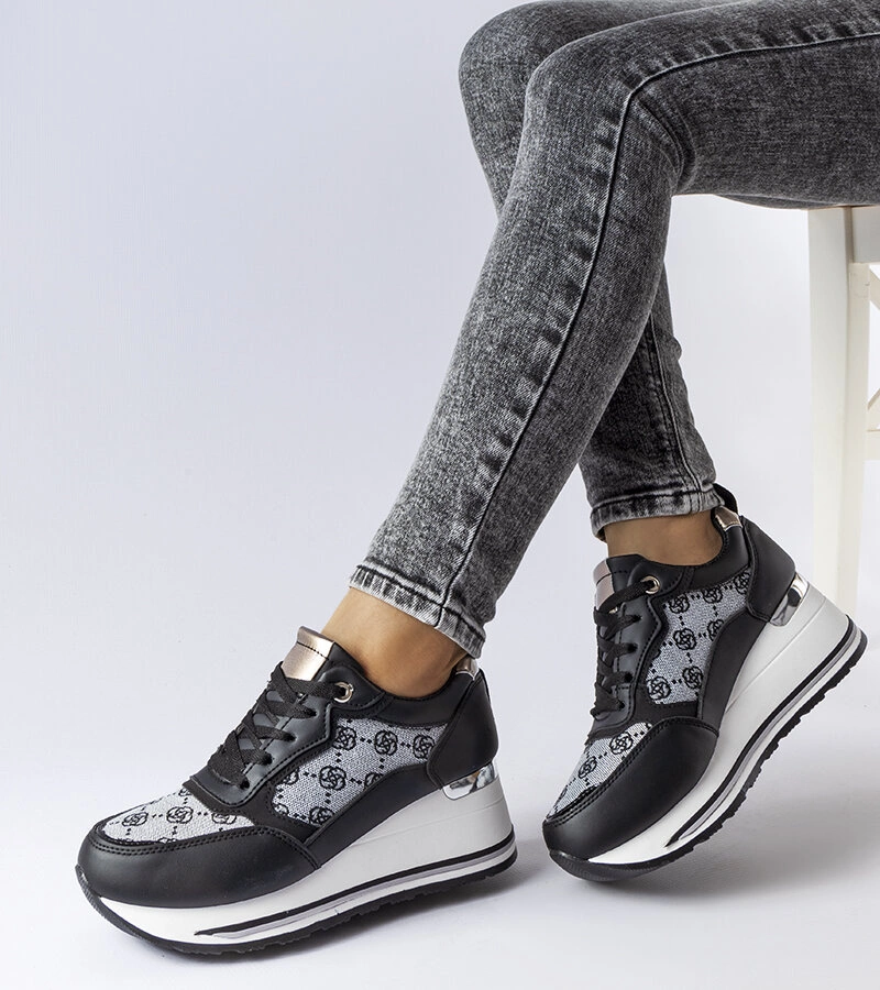 Czarne sneakersy na koturnie Rouxi