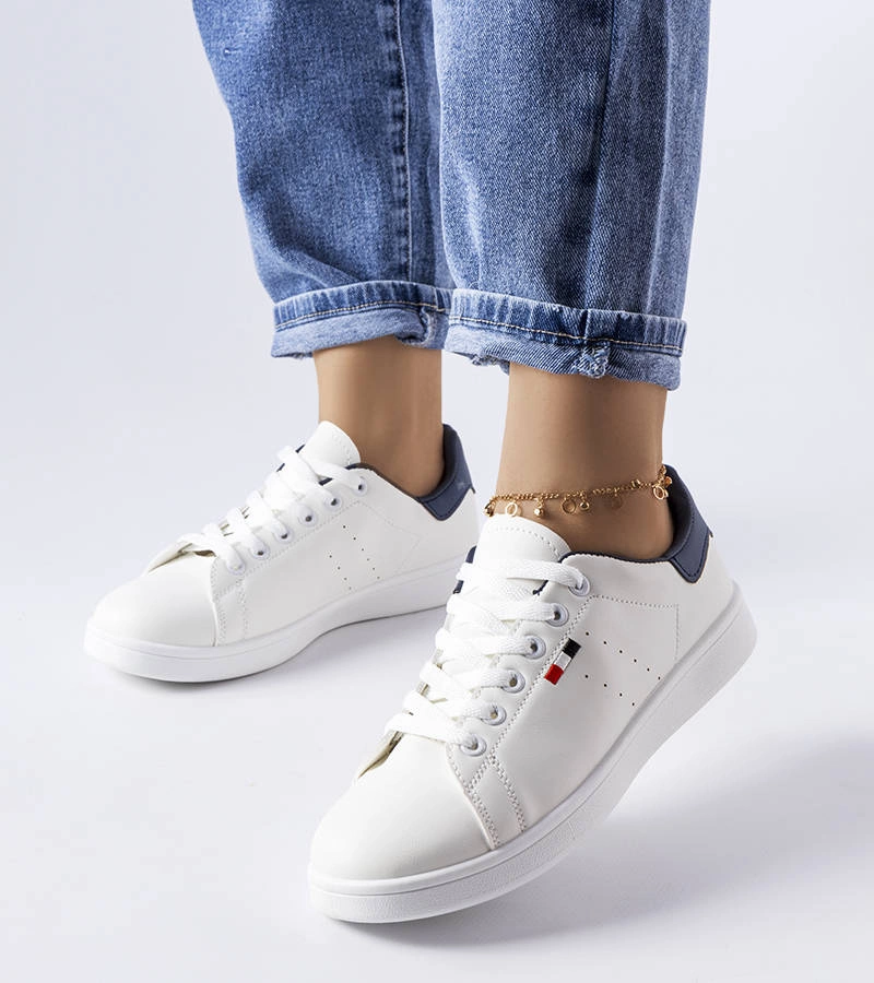 Białe sneakersy z eko-skóry Mothé