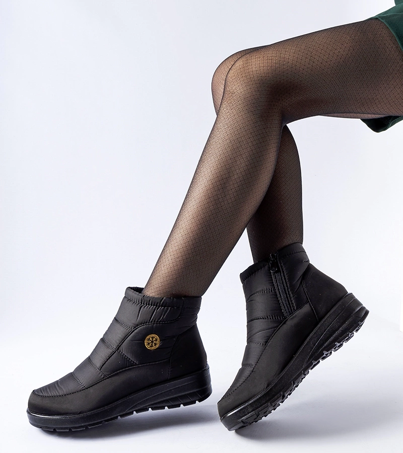 Czarne śniegowce na niskiej koturnie Vittore