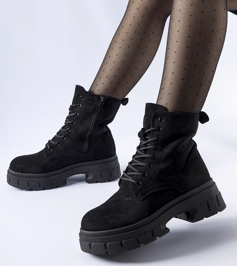 Czarne workery na grubszej podeszwie Qureshi