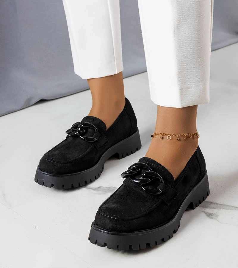 Czarne lordsy zdobione łańcuchem Arpin