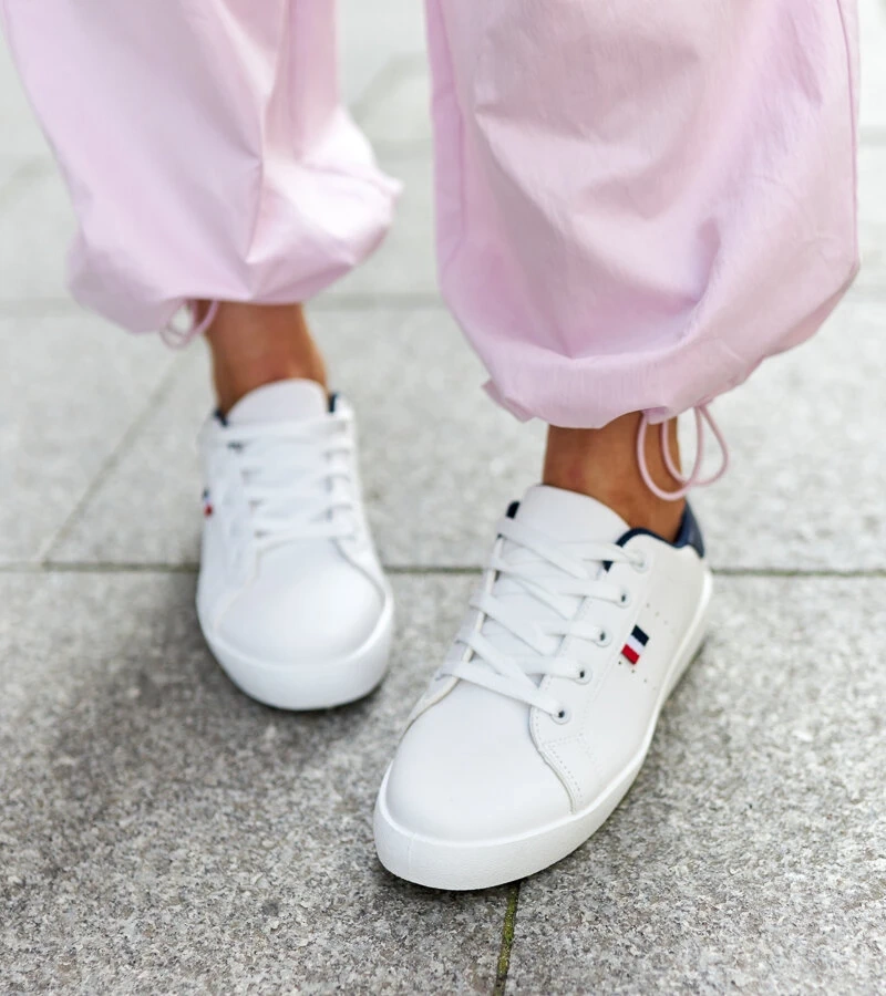 Białe sneakersy eko skóra Gioya