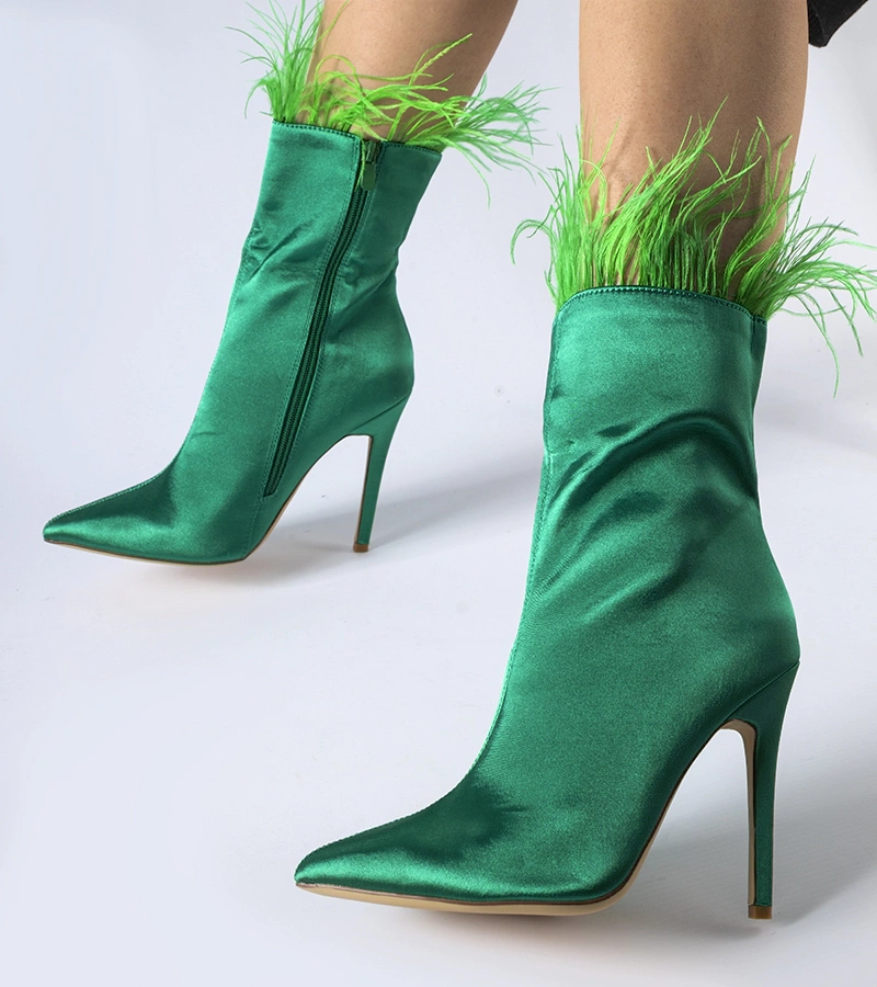 Botki damskie zielone na szpilce satynowe piórka Selvena