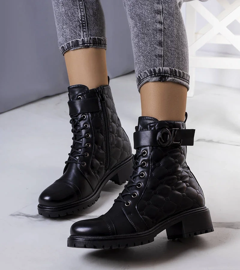 Czarne ocieplane botki pikowane Arseny