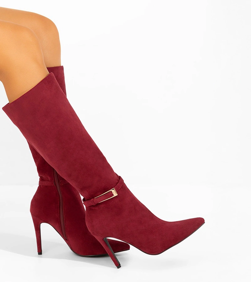 Bordowe kozaki na szpilce z ozdobną klamerką Arielle