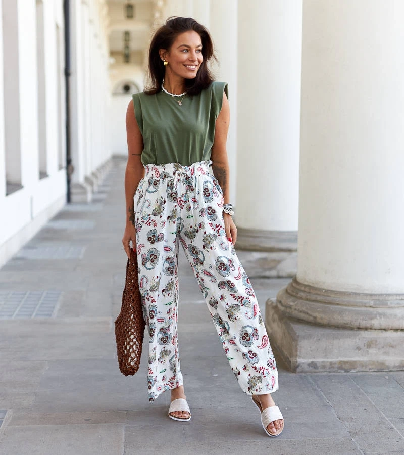 Białe szerokie spodnie w kwiaty Palermo