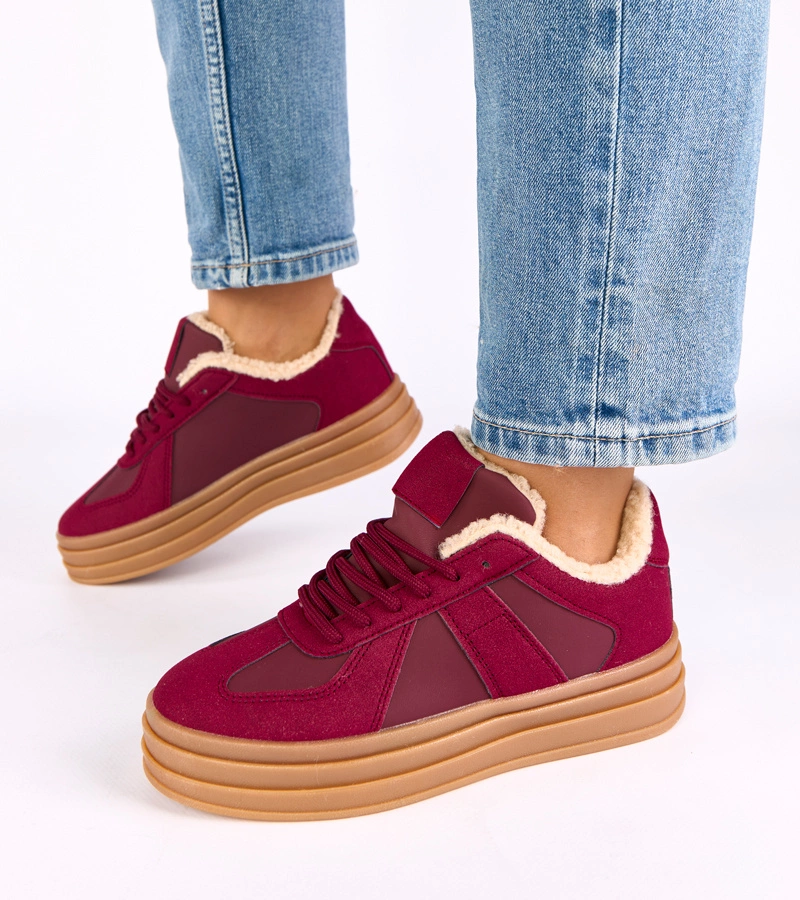 Bordowe sneakersy ocieplane futerkiem Kelsi