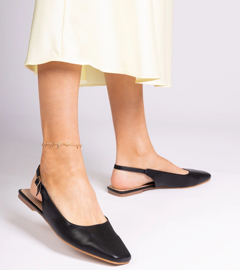 Czarne sandały z zakrytym noskiem Hazelwood