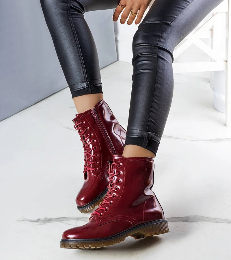 Czerwone lakierowane botki Rhys