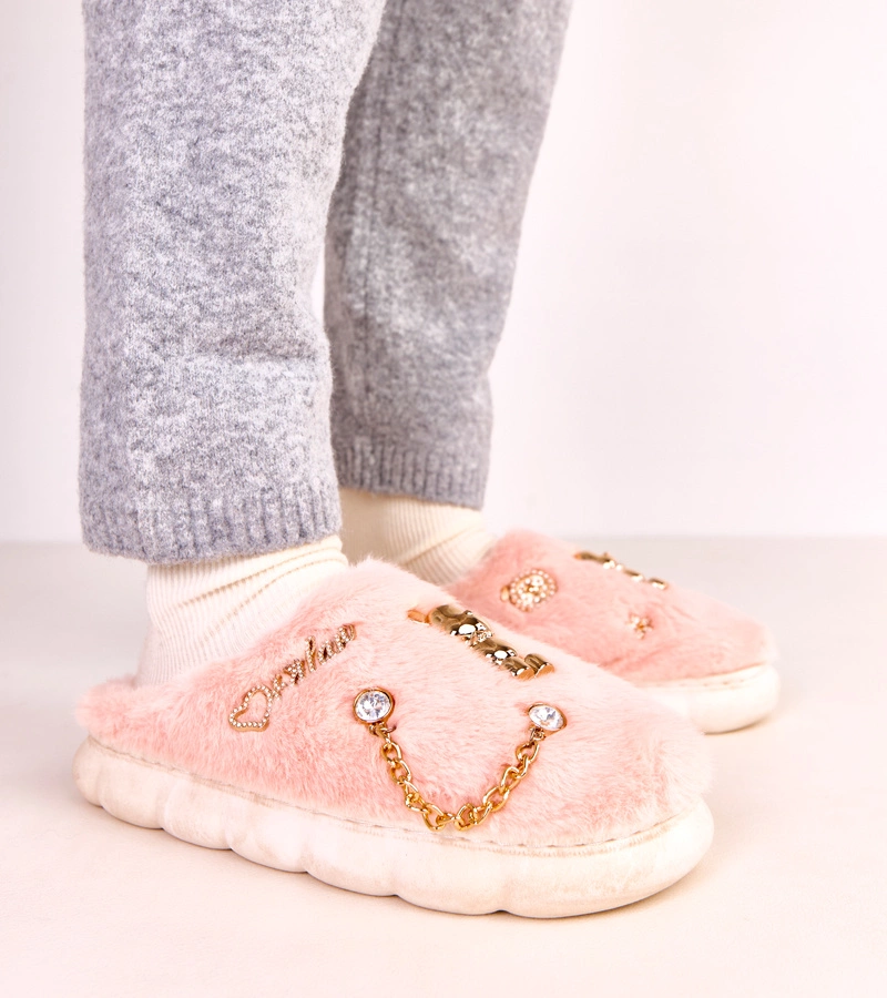 Różowe zabudowane kapcie z ozdobami Tracy