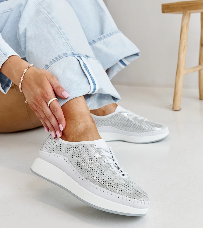 Srebrne skórzane sneakersy na platformie Amana