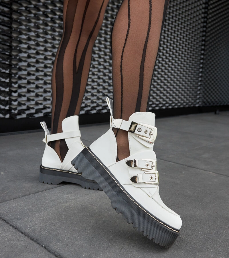 Białe botki na platformie Lograto