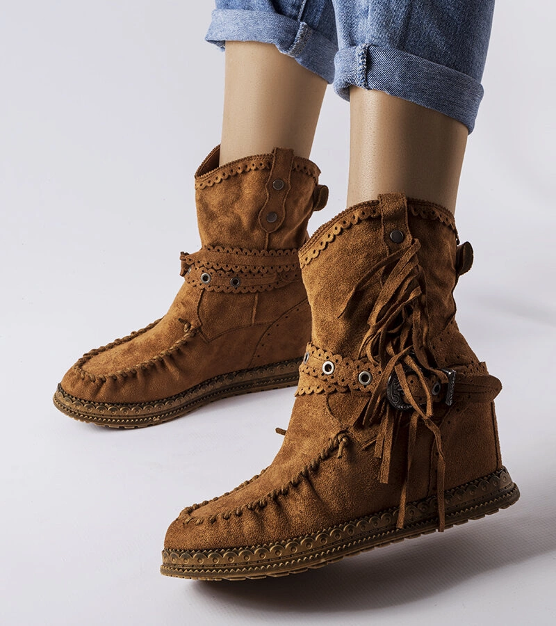 Brązowe botki na koturnie Teodata