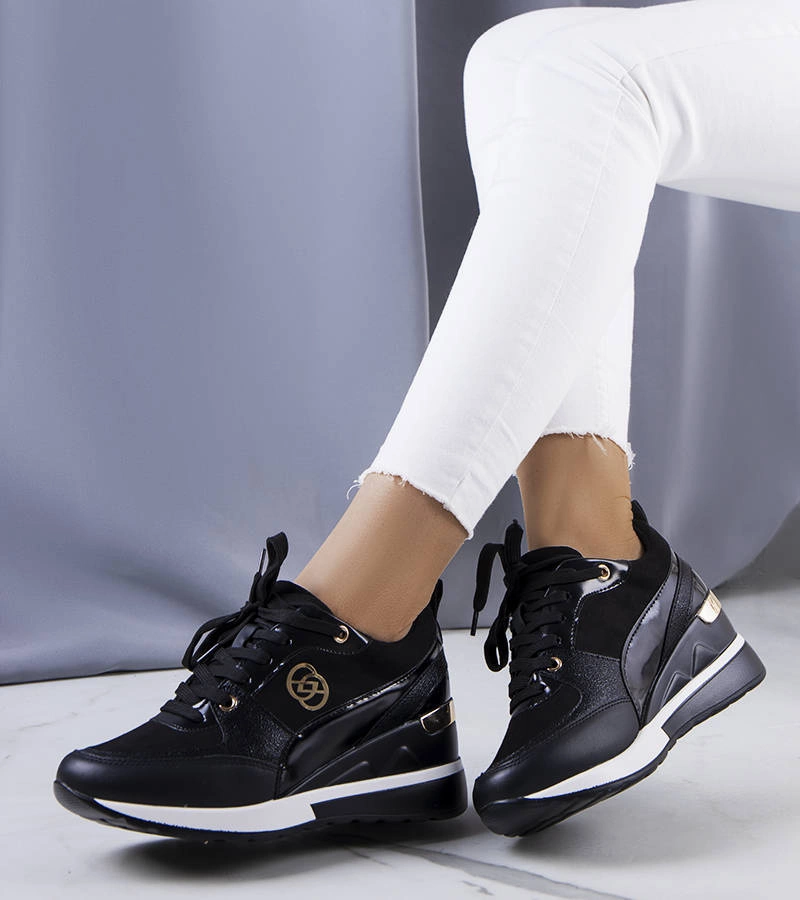 Czarne sneakersy na koturnie Berkley