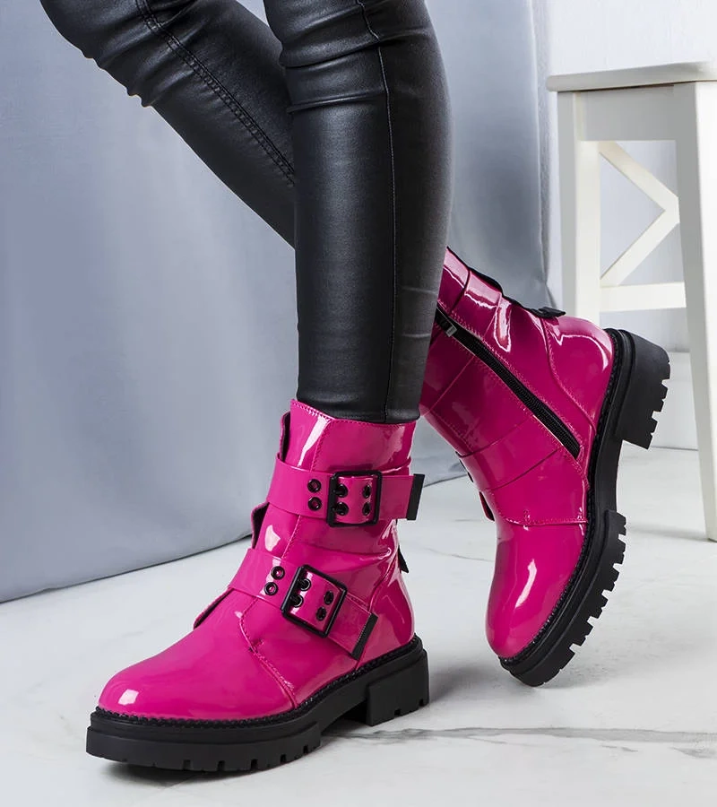 Różowe lakierowane ocieplane botki Faleri