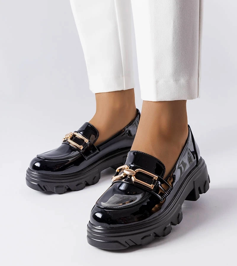 Czarne lakierowane półbuty Lemaître