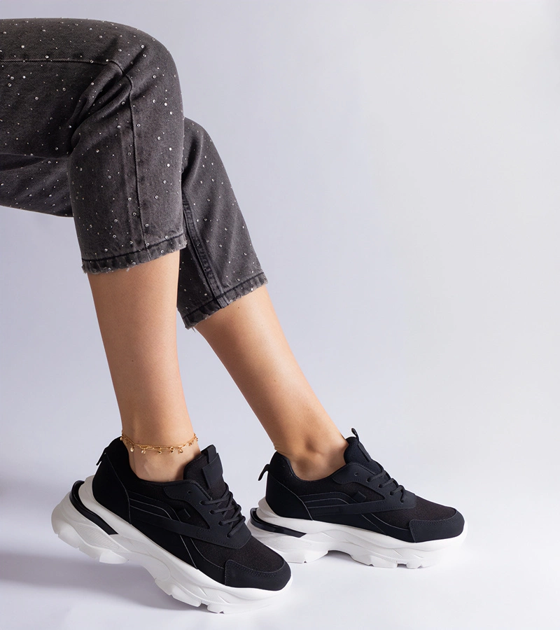 Czarne sneakersy na grubszej podeszwie Guerrera