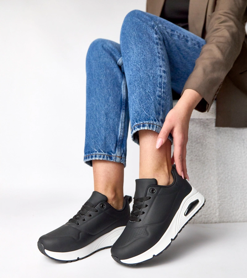 Czarne sneakersy na grubej podeszwie Sylvie