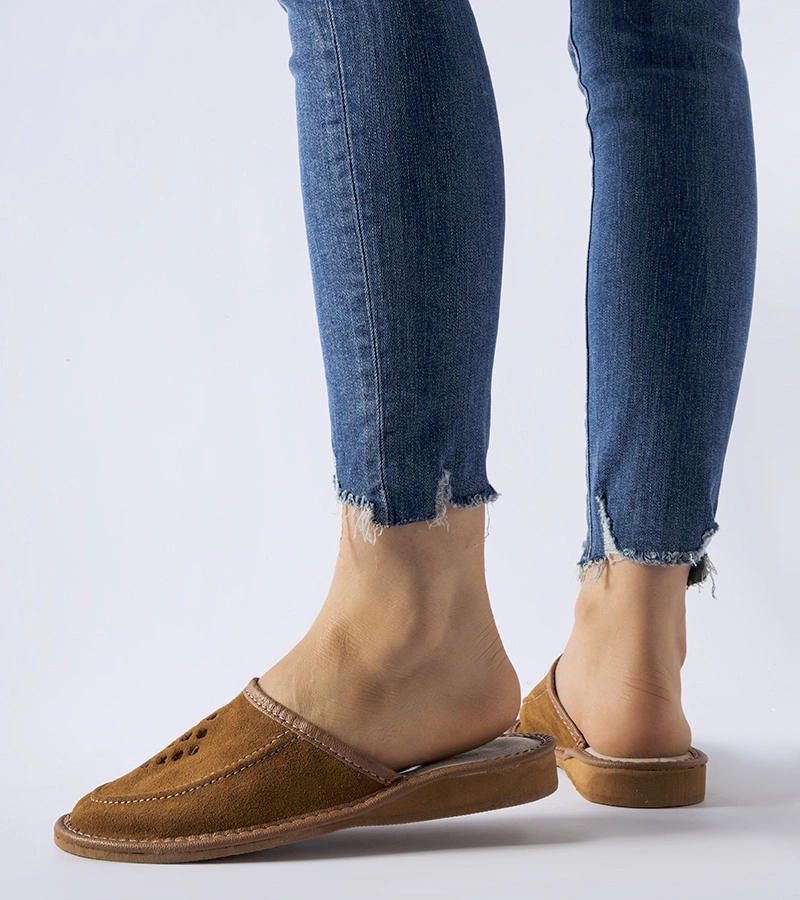 Brązowe góralskie kapcie Sansepolcro cena