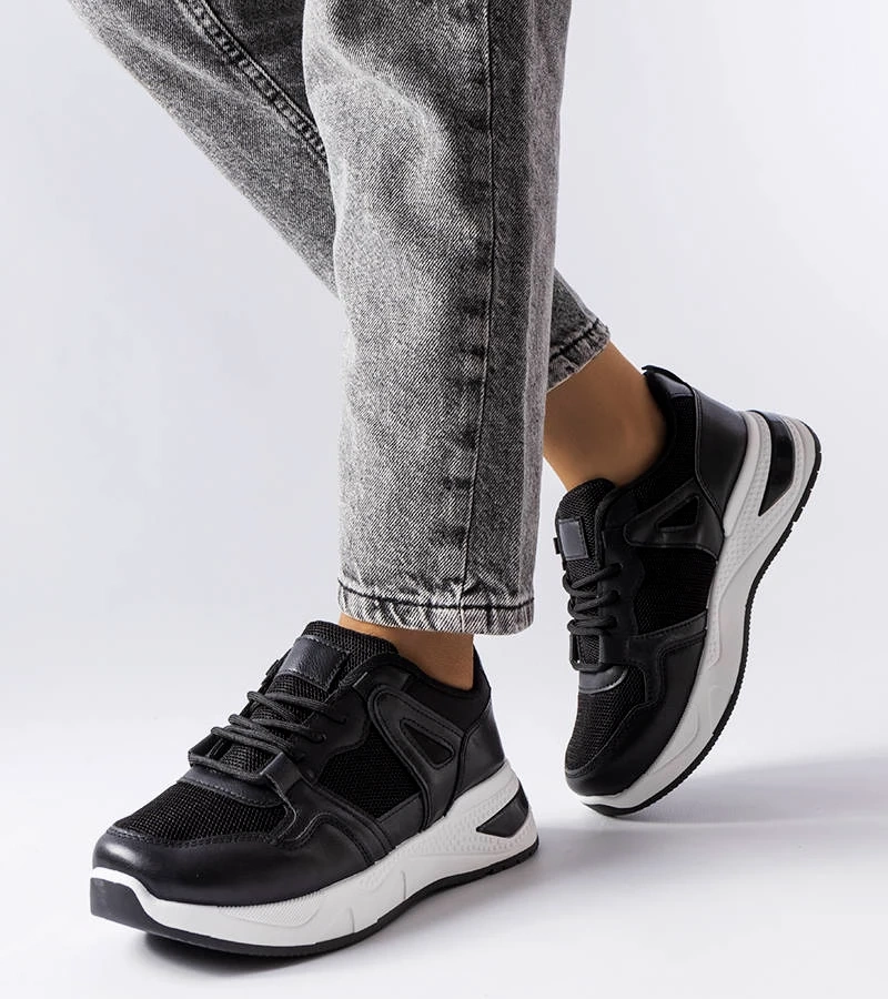 Czarne sneakersy z łączonych materiałów Caya