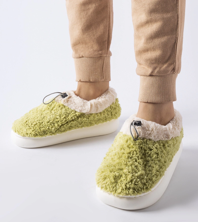 Zielone ciepłe kapcie z zakrytą piętą Aurelio