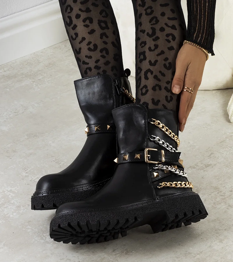 Czarne zdobione botki Basalto