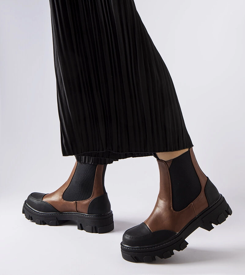 Brązowe wsuwane botki Sibyla