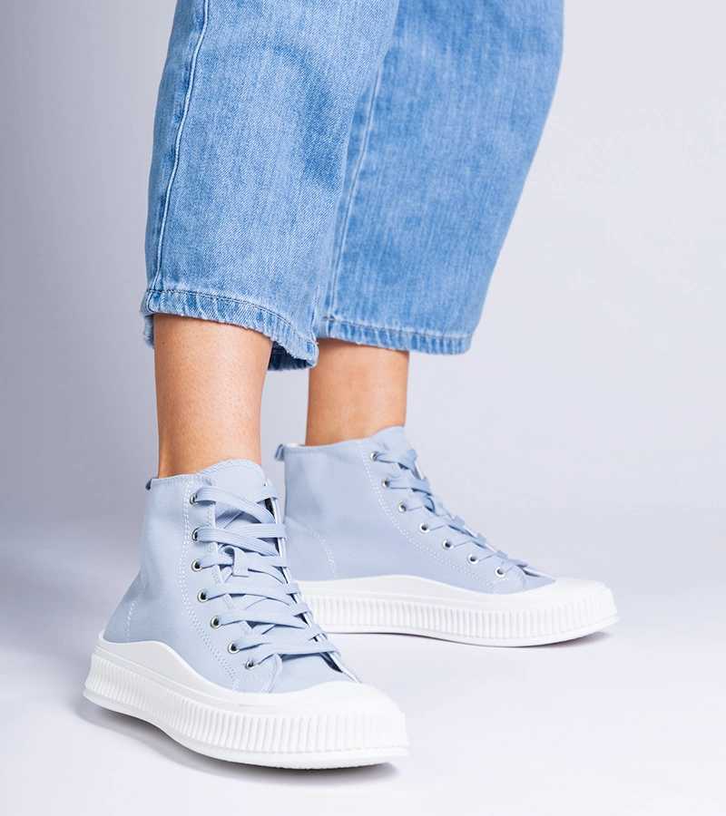 Niebieskie trampki na platformie Guerrino