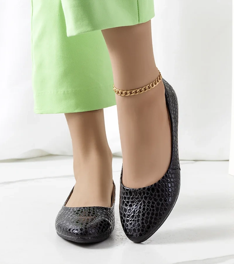 Czarne baleriny Aquarine