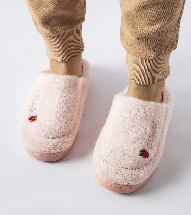 Jasnoróżowe kapcie Collinsville